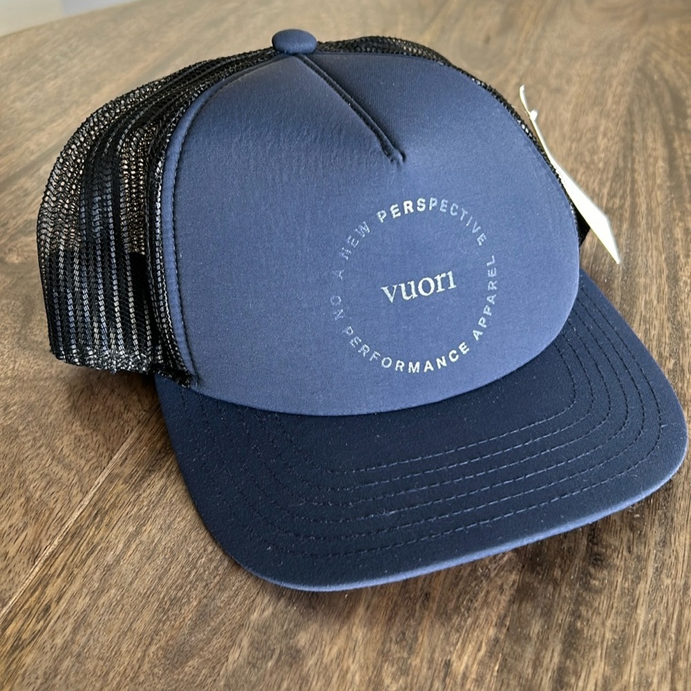 Vuori Trucker Hat NWT